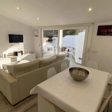 Luxury Oceanfront Villa In An Idyllic Location No1 Cala en Bosch Exterior photo